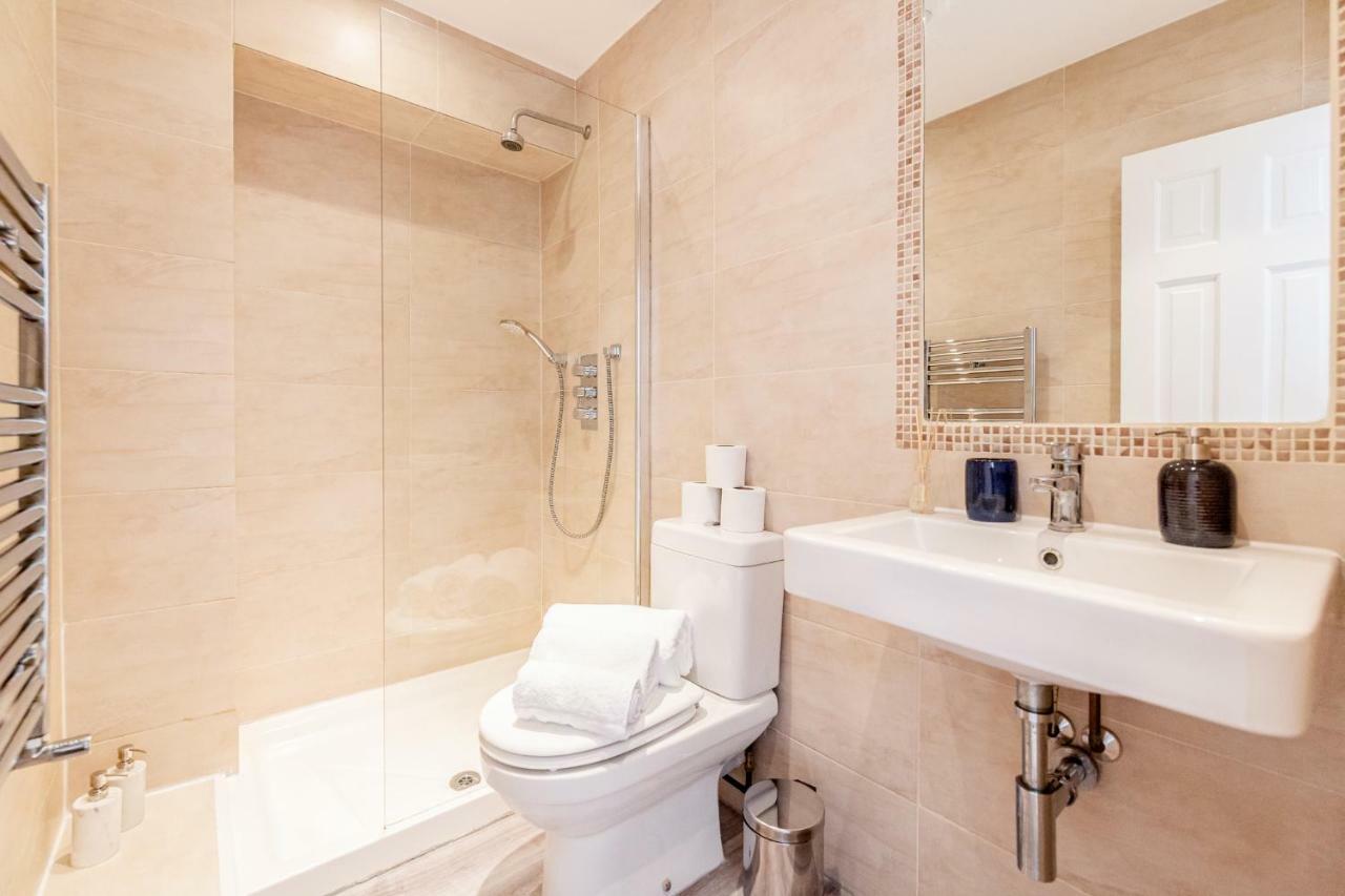 Bright & Spacious 4Beds Home - Kensington High Street-Olympia London Exterior foto